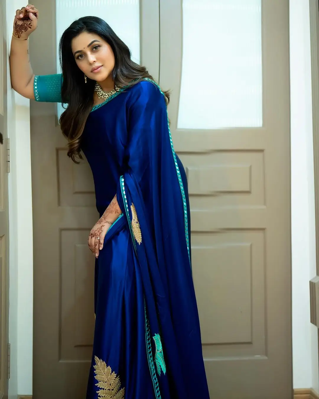 Telugu TV Actress Poorna in Beautiful Jewellery Blue Saree Blouse